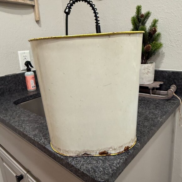 1950's Retro N.C. Color Ware Yellow & White Floral Metal Waste Bin - Picture 6 of 17